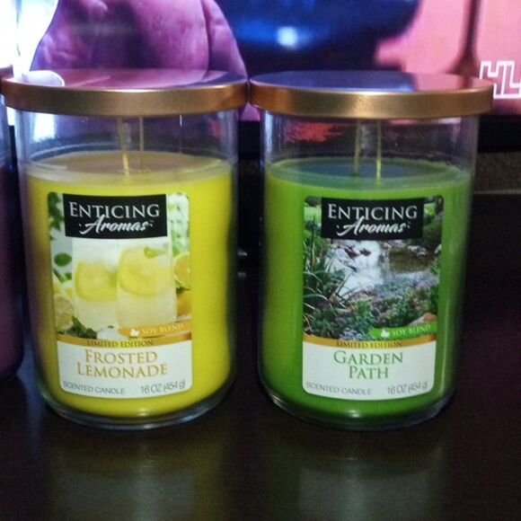Enticing Aromas Candles - Picture 2 of 4
